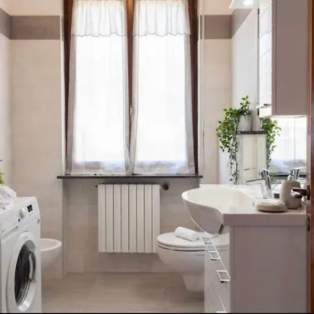 Daire Diamond Lipomo